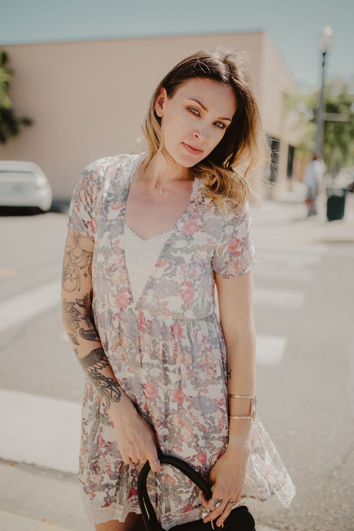 Entro Floral Short Sleeve Dress W/ Lace Hem & Neckline (S-L)