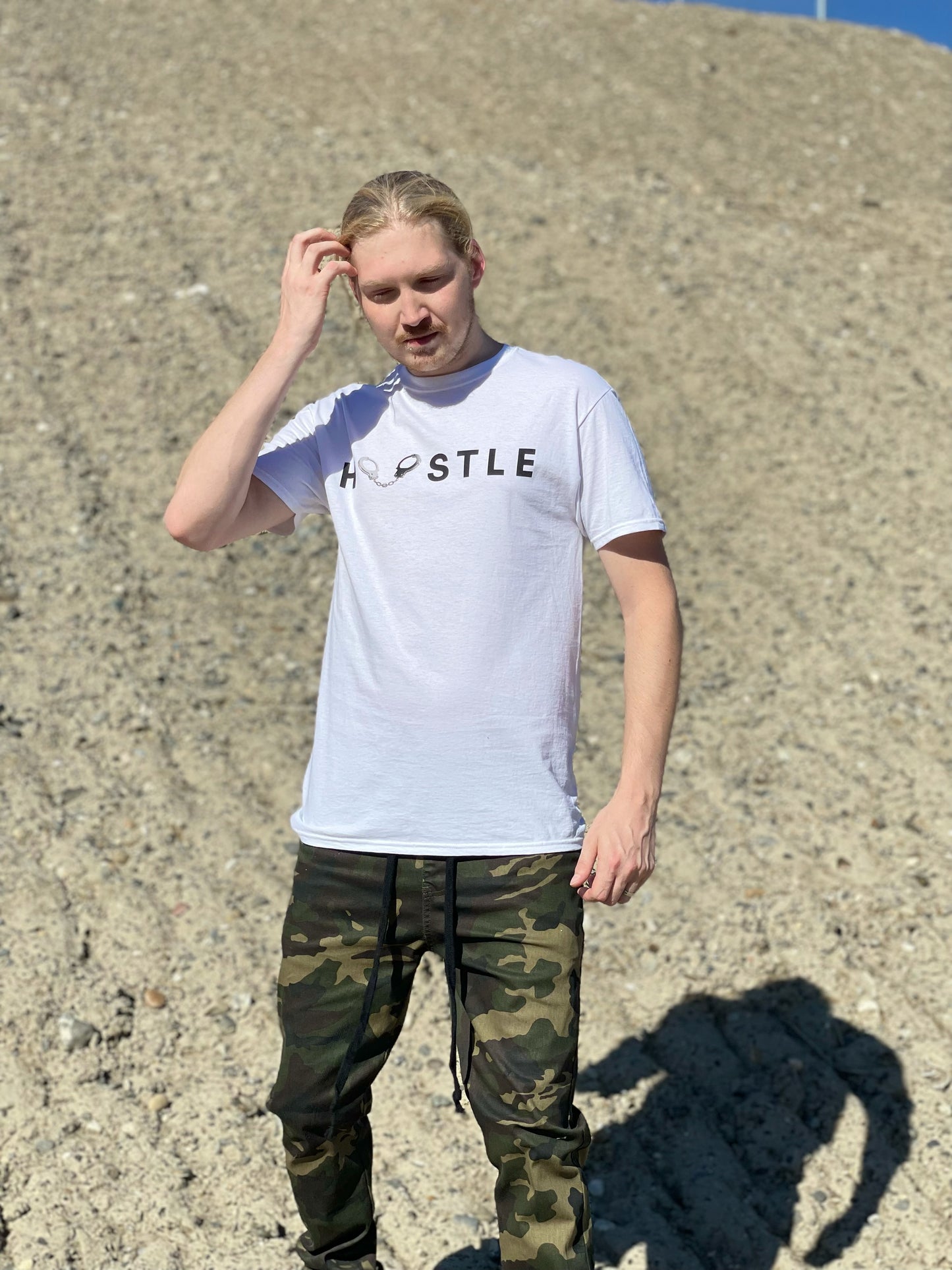 Free Culture Hustle Tee White (S-3XL)