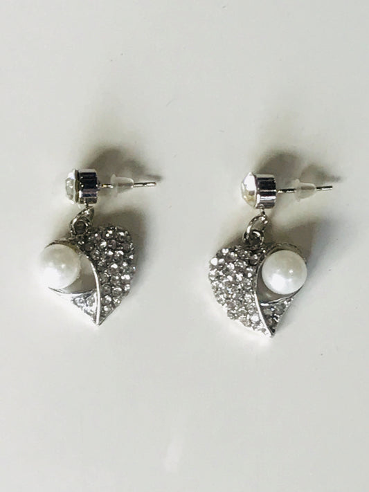 Dangling Heart Earrings W/ Pearls